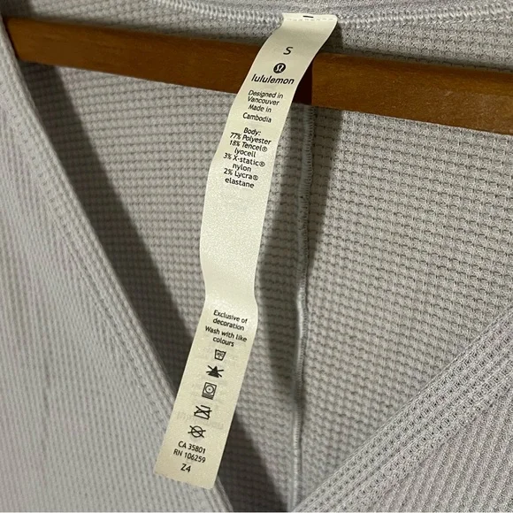 Women's Lululemon Close Call Henley Long Sleeve Gray Top Size Small - Picture 4 of 5